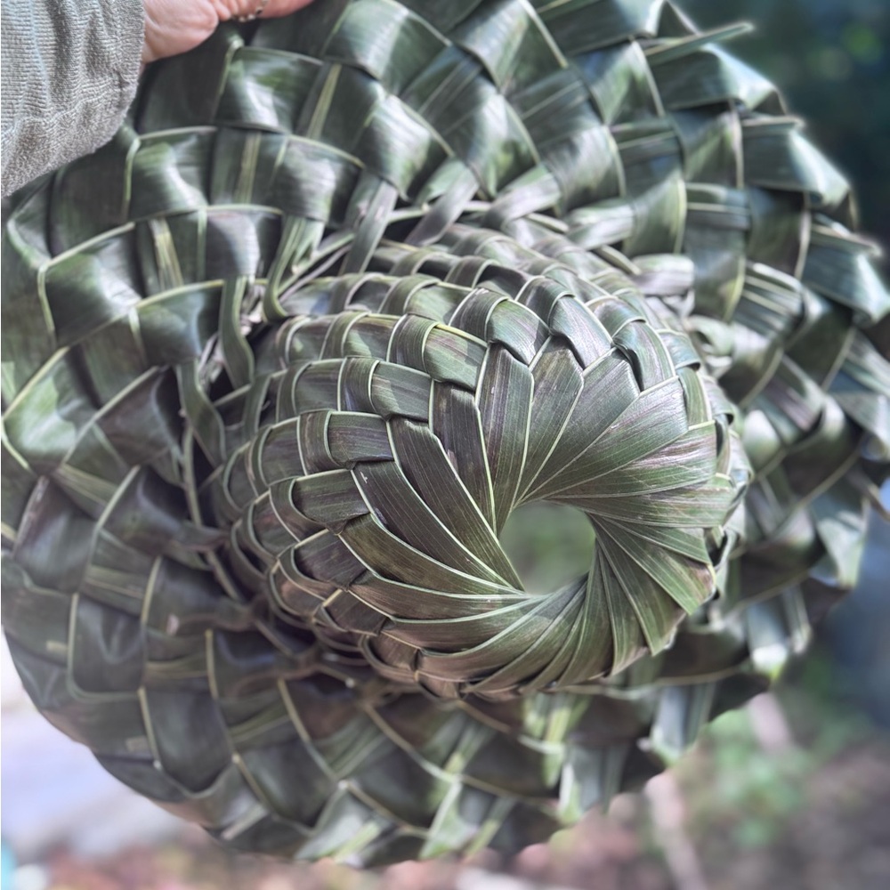 Hawaiian Handwoven Green Leaf Hat - Picture 2 of 5